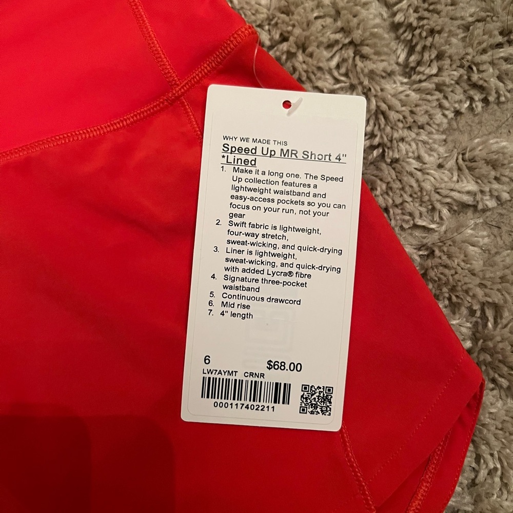 NWT Lululemon shorts 4” Size 6